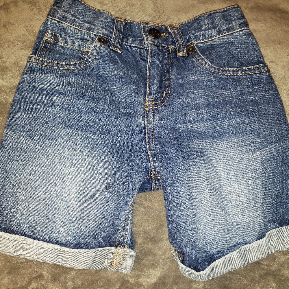 Cherokee little girls button on Shorts size 4T